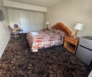 Photo 2 - York Motel