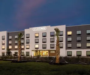 Photo 2 - StudioRes by Marriott Jacksonville Orange Park