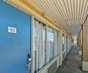 Photo 4 - Luxury Inn By Hotel O Hattiesburg, Ms