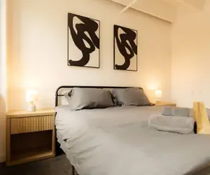 Photo 2 - Above The Roots - Sophisticated Charm