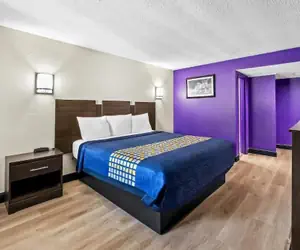 Photo 4 - Red Carpet Inn and Suites