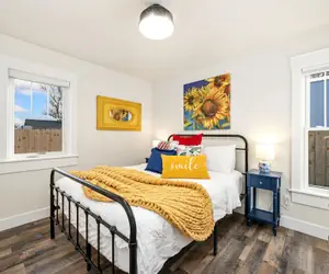 Photo 4 - City Park Bungalow Pet Friendly w/ Dog Run