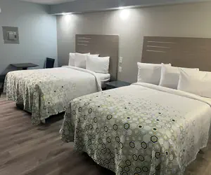 Photo 2 - HomeTowne Studios by Red Roof Athens, TN