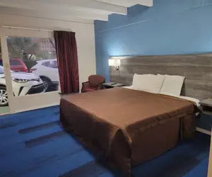 Photo 5 - Budget Inn Winter Haven