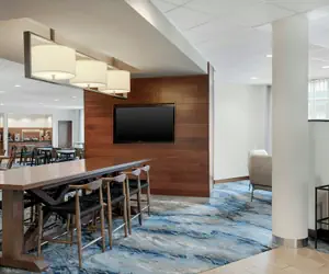 Photo 3 - Fairfield Inn & Suites Cincinnati Uptown/University Area