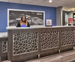 Photo 5 - Hampton Inn & Suites Guthrie