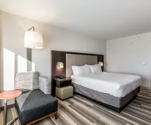 Photo 4 - Holiday Inn Express & Suites Jersey City North - Hoboken by IHG