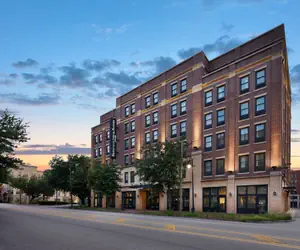 Photo 2 - Fairfield Inn & Suites Savannah Downtown/Historic District