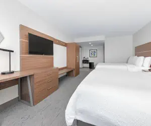 Photo 5 - Holiday Inn Express & Suites Moore by IHG