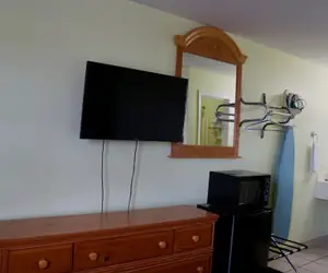 Photo 3 - American Inn of Kinder