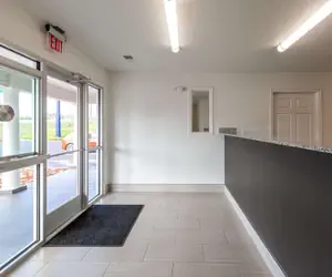 Photo 4 - Suburban Studios Spartanburg - I-26