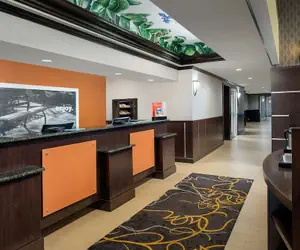 Photo 3 - Hampton Inn & Suites Lake City