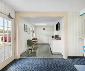 Photo 3 - Americas Best Value Inn Roxboro