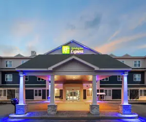 Photo 2 - Holiday Inn Express Hotel & Suites Freeport by IHG