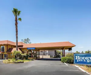 Photo 2 - Rodeway Inn & Suites Canyon Lake-Menifee West