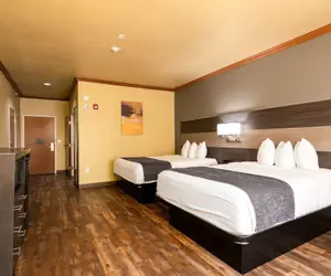 Photo 4 - Best Western Plus Portland