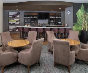 Photo 2 - Courtyard by Marriott Anniston Oxford