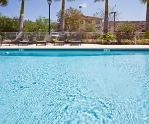 Photo 2 - Holiday Inn Express & Suites West Palm Beach Metrocentre by IHG