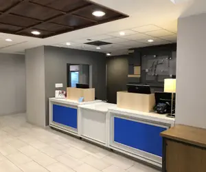 Photo 5 - Holiday Inn Express & Suites West Palm Beach Metrocentre by IHG