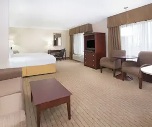 Photo 4 - Holiday Inn Express & Suites Minot by IHG