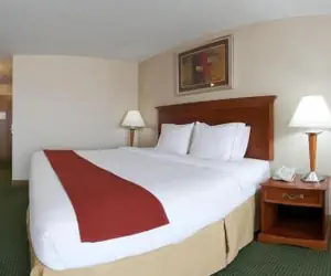 Photo 4 - Holiday Inn Express Valparaiso by IHG