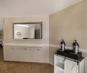 Photo 4 - Suburban Studios Denver Central-Arvada