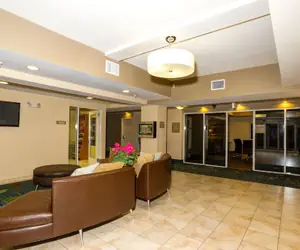Photo 3 - Candlewood Suites Ft Myers I-75 by IHG
