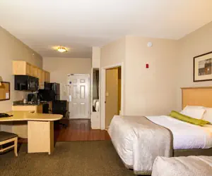 Photo 4 - Candlewood Suites Ft Myers I-75 by IHG