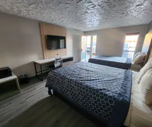 Photo 3 - Americas Best Value Inn Longview