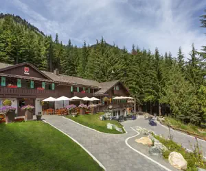 Photo 2 - Crystal Mountain Hotels
