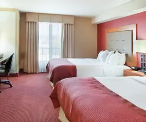 Photo 4 - Holiday Inn & Suites Oakland Airport by IHG