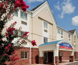 Photo 2 - Candlewood Suites Colonial Heights Fort Lee by IHG