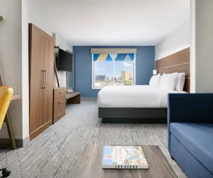 Photo 5 - Holiday Inn Express Las Vegas - Stadium Area by IHG