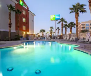 Photo 2 - Holiday Inn Express Las Vegas - Stadium Area by IHG