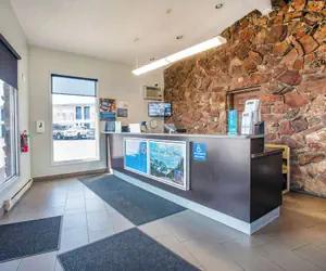 Photo 4 - Motel 6 Bend, OR