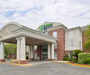 Photo 2 - Holiday Inn Express Hotel & Suites Lafayette by IHG