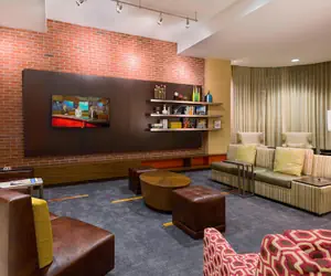 Photo 4 - Courtyard by Marriott Little Rock Downtown