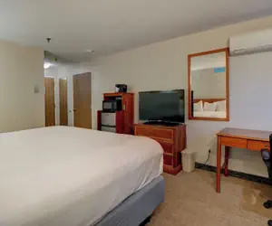 Photo 3 - Anchorage Inns And Suites