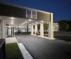Photo 2 - Motel 6 West Columbia, SC - Airport