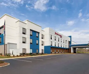 Photo 2 - Hampton Inn & Suites Dothan