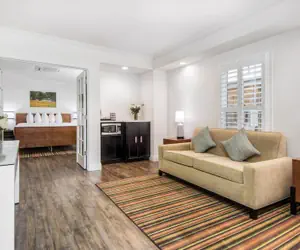 Photo 2 - Aggie Inn, an Ascend Collection Hotel