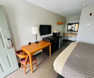 Photo 4 - Savannah Inn Savannah I-95 North