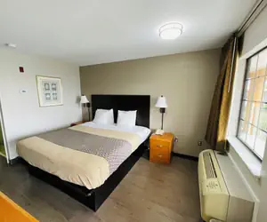 Photo 5 - Savannah Inn Savannah I-95 North