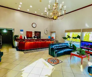 Photo 4 - Studio 6 Suites Portland OR- I-5 OHSU