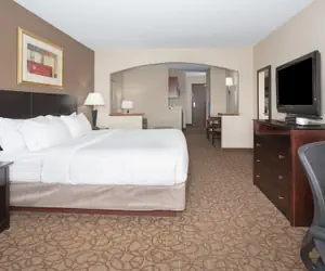 Photo 3 - Holiday Inn Express Hotel & Suites Concordia by IHG