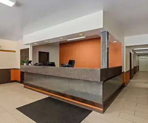 Photo 3 - Econo Lodge Manistee