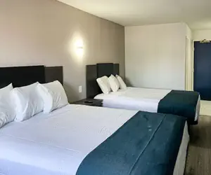 Photo 5 - Studio 6 Suites Delano, CA