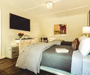 Photo 5 - Stables Inn