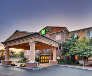 Photo 2 - Holiday Inn Express Hotel & Suites Lancaster-Lititz by IHG