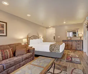 Photo 4 - Winter Ski-in/out Studio Sleeps 4, Steps To Historic Main St Studio Bedroom Condo by RedAwning